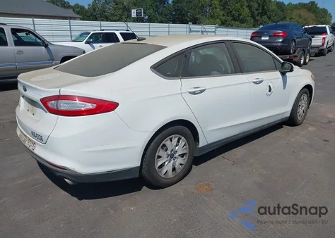 2013 Ford Fusion S из США, поврежденный, VIN 3FA6P0G74DR114006